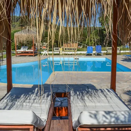 Xi Village Aparthotel 3*