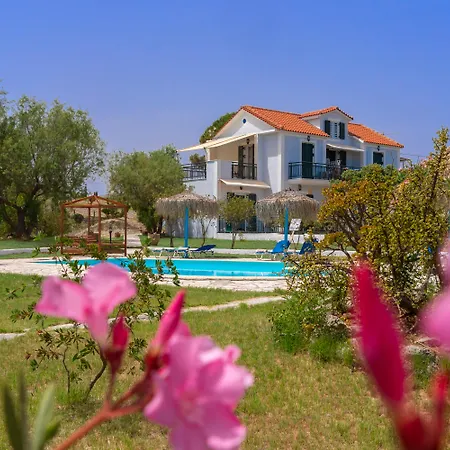 Aparthotel Xi Village 3*