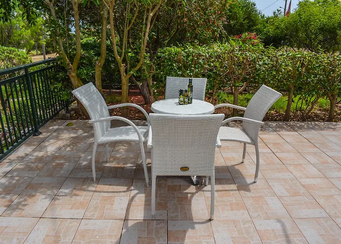 Xi Village Aparthotel