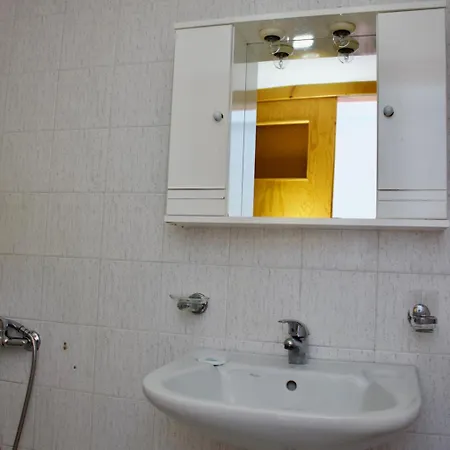 Xi Village Lejlighedshotel