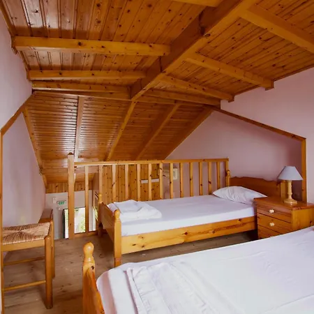 Xi Village Hotel apartamentowy