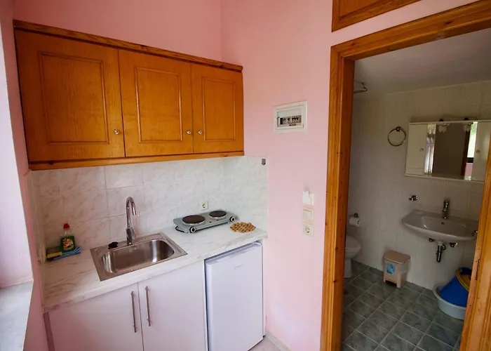 Xi Village Apartmanhotel