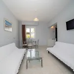 Xi Village 公寓式酒店 3*